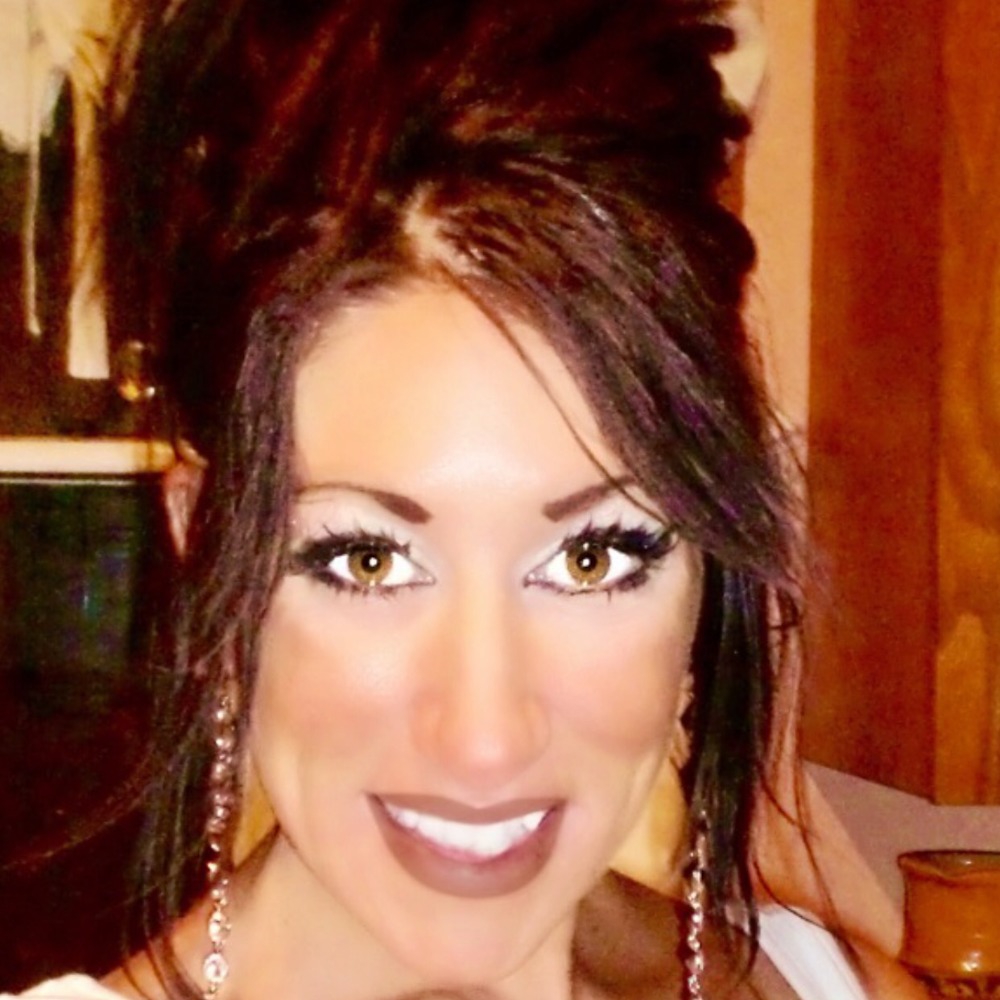 Meet your Posher, Christina